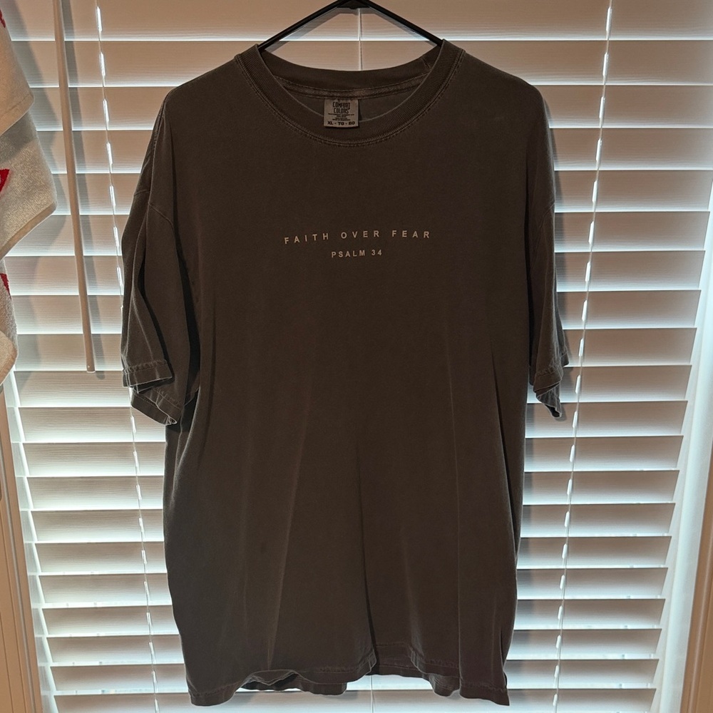 Comfort Colors Men's Faith Over Fear Tee - Dark Brown